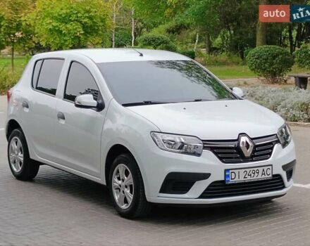 Рено Сандеро 2020 в Одессе на Automoto.ua Белый Рено Сандеро, объемом двигателя 1 л и пробегом 57 тыс. км за 9200 $, фото 15 на Automoto.ua