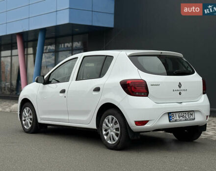 Белый Рено Сандеро, объемом двигателя 1 л и пробегом 102 тыс. км за 6800 $, фото 8 на Automoto.ua