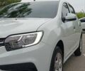 Білий Рено Сандеро, об'ємом двигуна 1 л та пробігом 57 тис. км за 7000 $, фото 23 на Automoto.ua