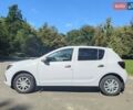 Белый Рено Сандеро, объемом двигателя 0.9 л и пробегом 26 тыс. км за 12800 $, фото 4 на Automoto.ua