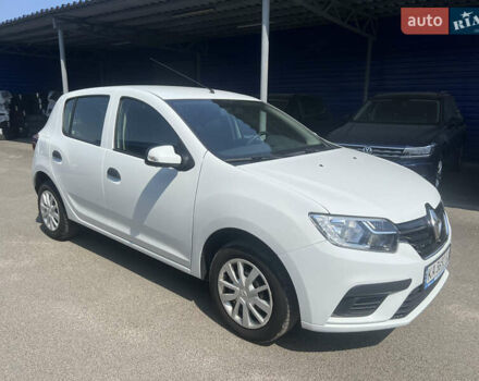 Белый Рено Сандеро, объемом двигателя 0.9 л и пробегом 74 тыс. км за 8415 $, фото 8 на Automoto.ua