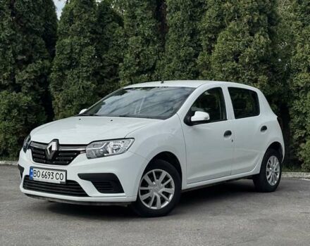 Білий Рено Сандеро, об'ємом двигуна 1 л та пробігом 35 тис. км за 10900 $, фото 1 на Automoto.ua