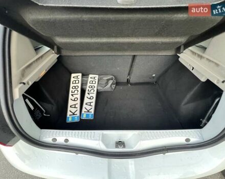 Белый Рено Сандеро, объемом двигателя 0.9 л и пробегом 111 тыс. км за 7736 $, фото 15 на Automoto.ua