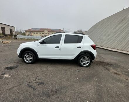 Белый Рено Сандеро, объемом двигателя 1.5 л и пробегом 58 тыс. км за 10999 $, фото 4 на Automoto.ua