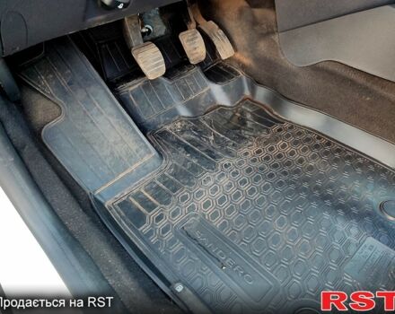 Рено Сандеро 2020 в Кропивницком (Кировограде) на Automoto.ua Белый Рено Сандеро, объемом двигателя 0.9 л и пробегом 50 тыс. км за 10500 $, фото 3 на Automoto.ua