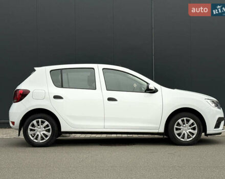 Белый Рено Сандеро, объемом двигателя 1 л и пробегом 102 тыс. км за 6800 $, фото 10 на Automoto.ua