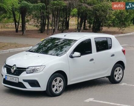 Рено Сандеро 2020 в Одессе на Automoto.ua Белый Рено Сандеро, объемом двигателя 1 л и пробегом 57 тыс. км за 9200 $, фото 12 на Automoto.ua