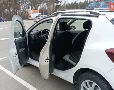 Белый Рено Сандеро, объемом двигателя 1 л и пробегом 25 тыс. км за 7500 $, фото 19 на Automoto.ua