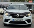 Білий Рено Сандеро, об'ємом двигуна 0.9 л та пробігом 70 тис. км за 10800 $, фото 2 на Automoto.ua