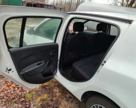 Белый Рено Сандеро, объемом двигателя 0 л и пробегом 180 тыс. км за 3500 $, фото 4 на Automoto.ua