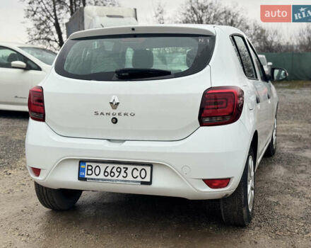 Білий Рено Сандеро, об'ємом двигуна 1 л та пробігом 36 тис. км за 9300 $, фото 17 на Automoto.ua
