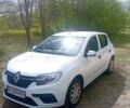 Білий Рено Сандеро, об'ємом двигуна 1 л та пробігом 61 тис. км за 9200 $, фото 1 на Automoto.ua