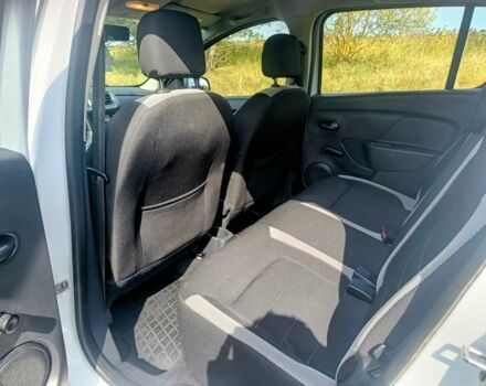 Белый Рено Сандеро, объемом двигателя 1 л и пробегом 117 тыс. км за 8800 $, фото 6 на Automoto.ua