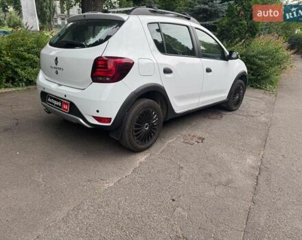 Белый Рено Сандеро, объемом двигателя 0.9 л и пробегом 68 тыс. км за 12490 $, фото 4 на Automoto.ua