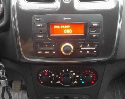 Белый Рено Сандеро, объемом двигателя 0.9 л и пробегом 100 тыс. км за 8500 $, фото 7 на Automoto.ua