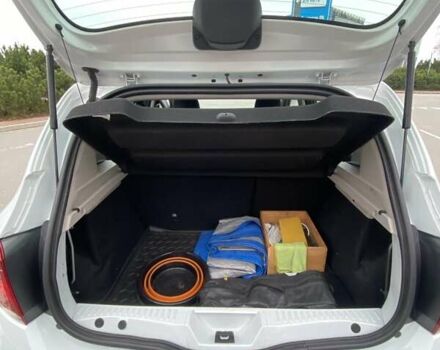 Белый Рено Сандеро, объемом двигателя 1.46 л и пробегом 58 тыс. км за 13300 $, фото 11 на Automoto.ua