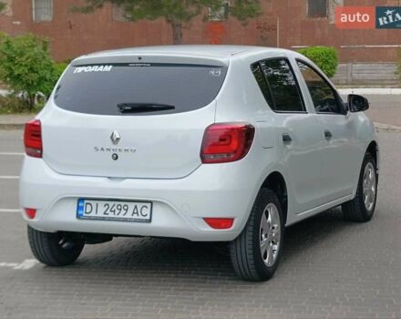 Рено Сандеро 2020 в Одессе на Automoto.ua Белый Рено Сандеро, объемом двигателя 1 л и пробегом 57 тыс. км за 9200 $, фото 2 на Automoto.ua