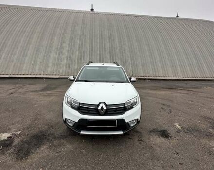 Білий Рено Сандеро, об'ємом двигуна 1.46 л та пробігом 58 тис. км за 10999 $, фото 1 на Automoto.ua