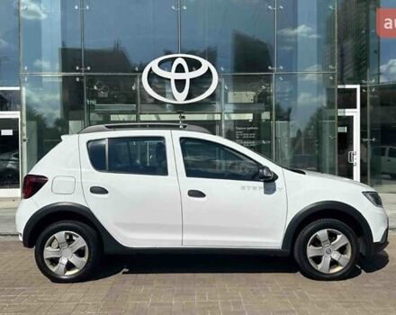 Белый Рено Сандеро, объемом двигателя 0.9 л и пробегом 67 тыс. км за 11464 $, фото 15 на Automoto.ua