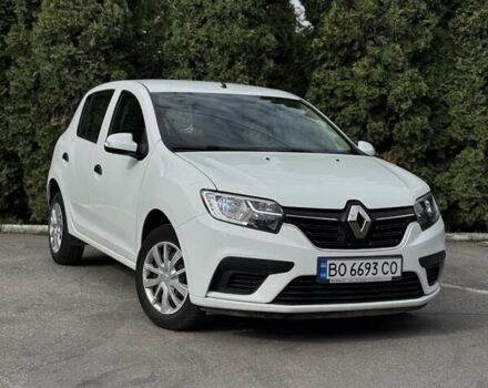 Білий Рено Сандеро, об'ємом двигуна 1 л та пробігом 35 тис. км за 10900 $, фото 3 на Automoto.ua