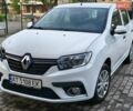 Белый Рено Сандеро, объемом двигателя 0.9 л и пробегом 33 тыс. км за 9249 $, фото 1 на Automoto.ua