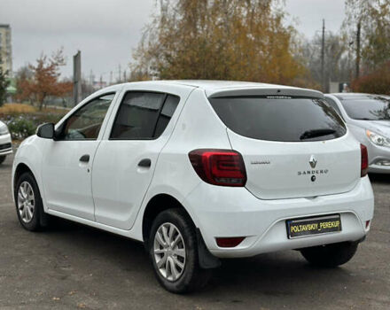 Белый Рено Сандеро, объемом двигателя 0 л и пробегом 51 тыс. км за 8000 $, фото 3 на Automoto.ua