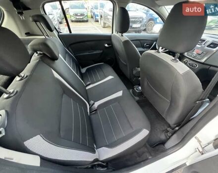 Белый Рено Сандеро, объемом двигателя 0.9 л и пробегом 111 тыс. км за 7736 $, фото 17 на Automoto.ua