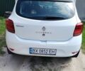 Белый Рено Сандеро, объемом двигателя 1 л и пробегом 83 тыс. км за 8958 $, фото 1 на Automoto.ua
