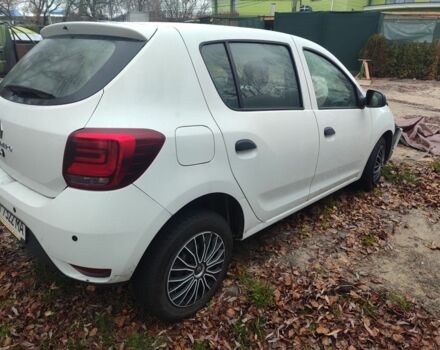 Белый Рено Сандеро, объемом двигателя 0 л и пробегом 180 тыс. км за 3500 $, фото 5 на Automoto.ua