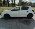 Белый Рено Сандеро, объемом двигателя 1.15 л и пробегом 187 тыс. км за 7500 $, фото 1 на Automoto.ua