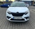 Белый Рено Сандеро, объемом двигателя 0.9 л и пробегом 53 тыс. км за 9000 $, фото 1 на Automoto.ua