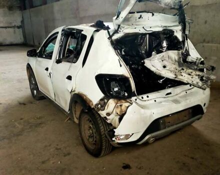 Белый Рено Сандеро, объемом двигателя 1.46 л и пробегом 50 тыс. км за 5000 $, фото 3 на Automoto.ua