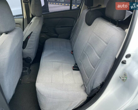 Білий Рено Сандеро, об'ємом двигуна 0.9 л та пробігом 56 тис. км за 8500 $, фото 9 на Automoto.ua