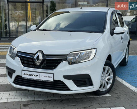 Білий Рено Сандеро, об'ємом двигуна 0.9 л та пробігом 56 тис. км за 8500 $, фото 1 на Automoto.ua