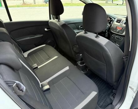 Білий Рено Сандеро, об'ємом двигуна 0.9 л та пробігом 110 тис. км за 10599 $, фото 13 на Automoto.ua