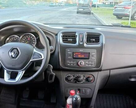 Белый Рено Сандеро, объемом двигателя 0.9 л и пробегом 45 тыс. км за 8300 $, фото 14 на Automoto.ua