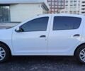 Белый Рено Сандеро, объемом двигателя 0.9 л и пробегом 45 тыс. км за 8300 $, фото 1 на Automoto.ua