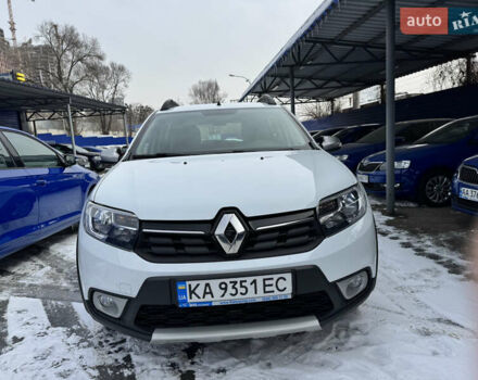 Белый Рено Сандеро, объемом двигателя 1.46 л и пробегом 89 тыс. км за 12048 $, фото 1 на Automoto.ua