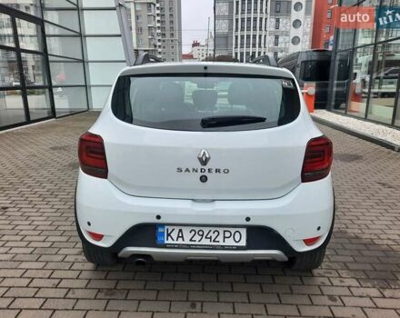 Белый Рено Сандеро, объемом двигателя 0.9 л и пробегом 108 тыс. км за 9999 $, фото 2 на Automoto.ua