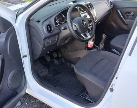 Белый Рено Сандеро, объемом двигателя 0.9 л и пробегом 45 тыс. км за 8300 $, фото 9 на Automoto.ua