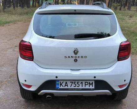 Белый Рено Сандеро, объемом двигателя 0.9 л и пробегом 52 тыс. км за 10999 $, фото 5 на Automoto.ua