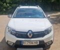 Белый Рено Сандеро, объемом двигателя 0.9 л и пробегом 53 тыс. км за 11500 $, фото 1 на Automoto.ua