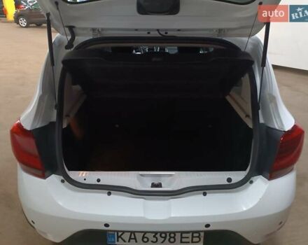 Белый Рено Сандеро, объемом двигателя 1.46 л и пробегом 191 тыс. км за 9200 $, фото 9 на Automoto.ua