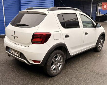 Білий Рено Сандеро, об'ємом двигуна 1.46 л та пробігом 17 тис. км за 13235 $, фото 3 на Automoto.ua