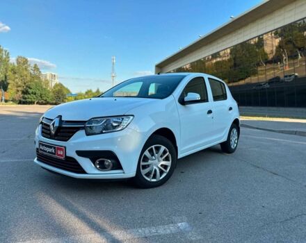 Рено Сандеро 2021 в Запорожье на Automoto.ua Белый Рено Сандеро, объемом двигателя 1 л и пробегом 98 тыс. км за 8100 $, фото 1 на Automoto.ua