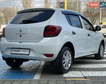 Білий Рено Сандеро, об'ємом двигуна 0.9 л та пробігом 56 тис. км за 8500 $, фото 4 на Automoto.ua