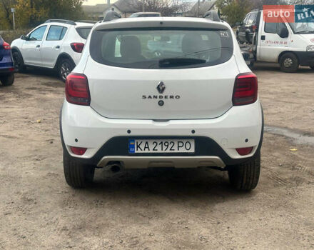 Белый Рено Сандеро, объемом двигателя 0.9 л и пробегом 101 тыс. км за 9550 $, фото 5 на Automoto.ua