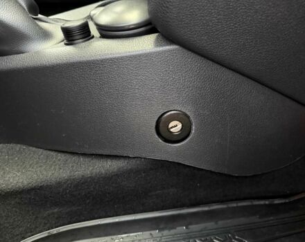 Білий Рено Сандеро, об'ємом двигуна 0.9 л та пробігом 110 тис. км за 10599 $, фото 15 на Automoto.ua