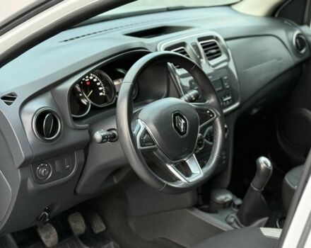 Білий Рено Сандеро, об'ємом двигуна 0.9 л та пробігом 110 тис. км за 10599 $, фото 8 на Automoto.ua