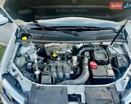 Білий Рено Сандеро, об'ємом двигуна 0.9 л та пробігом 53 тис. км за 9600 $, фото 16 на Automoto.ua